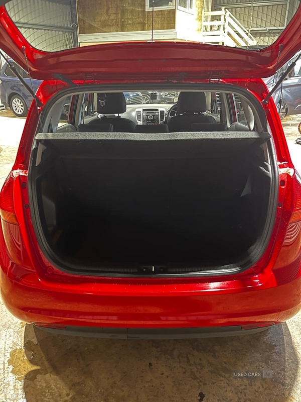 Used Kia Venga 2011 for sale - 77575562: Photo 8