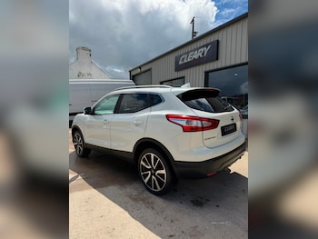 Used Nissan Qashqai 2015 for sale - 79117160: Photo