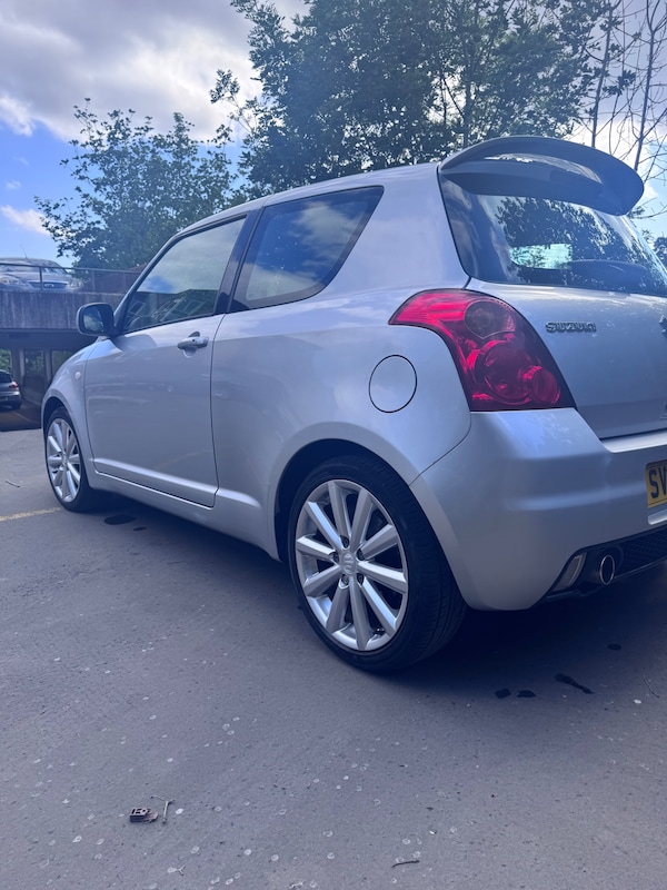 Used Suzuki Swift 2011 for sale - 75086247: Photo 11