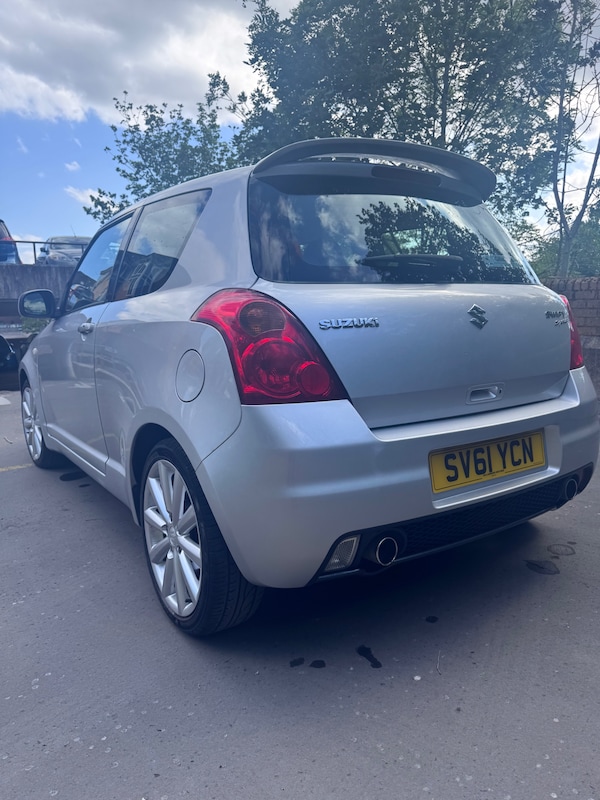 Used Suzuki Swift 2011 for sale - 75086247: Photo 12