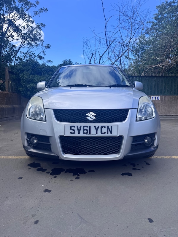 Used Suzuki Swift 2011 for sale - 75086247: Photo 2