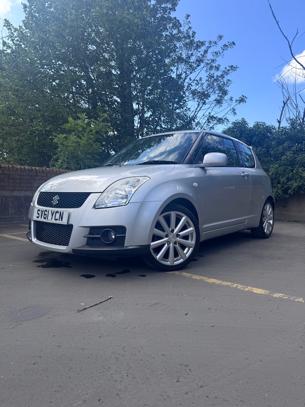 Used Suzuki Swift 2011 for sale - 75086247: Photo 5