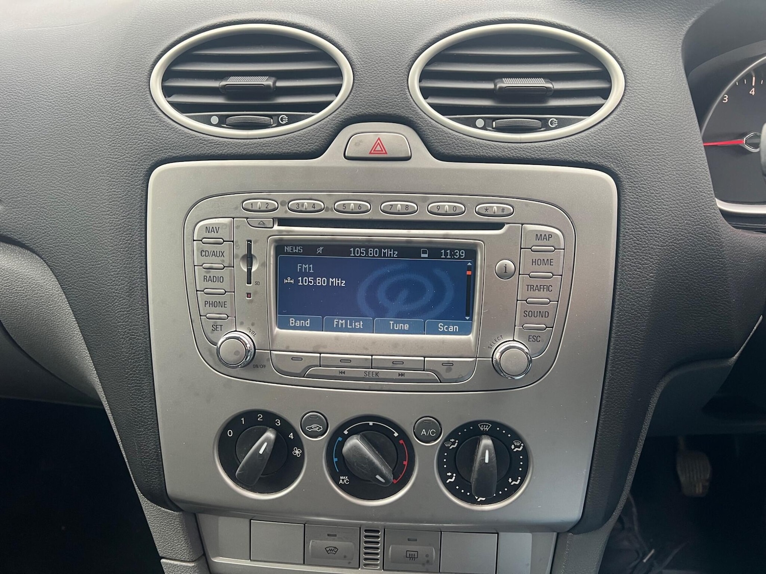 Used Ford Focus 2012 for sale - 77087828: Photo 22