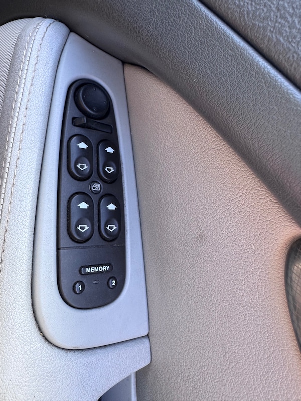 Used Jaguar S-Type 2005 for sale - 75035271: Photo 42
