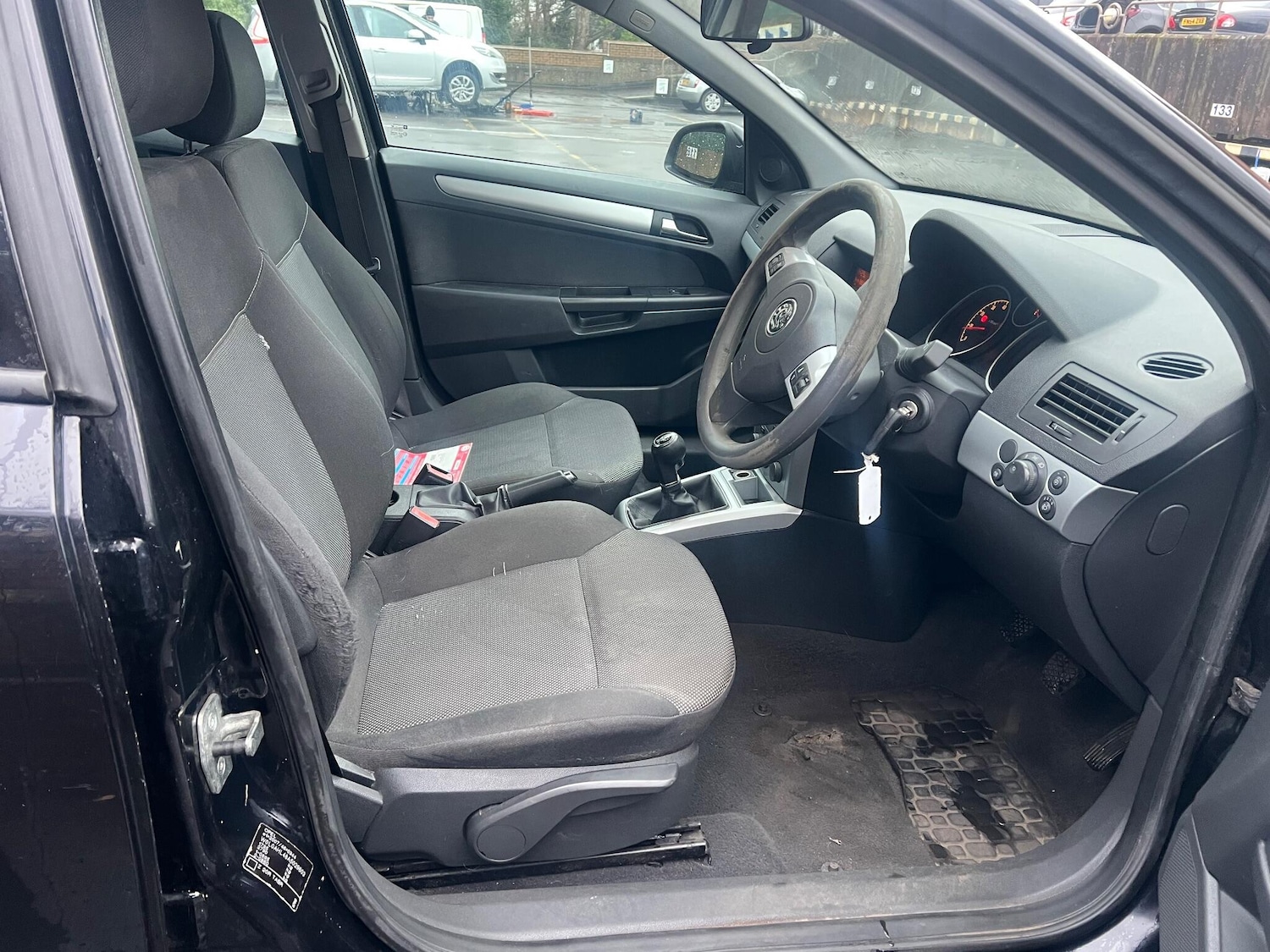 Used Vauxhall Astra 2009 for sale - 77087818: Photo 32