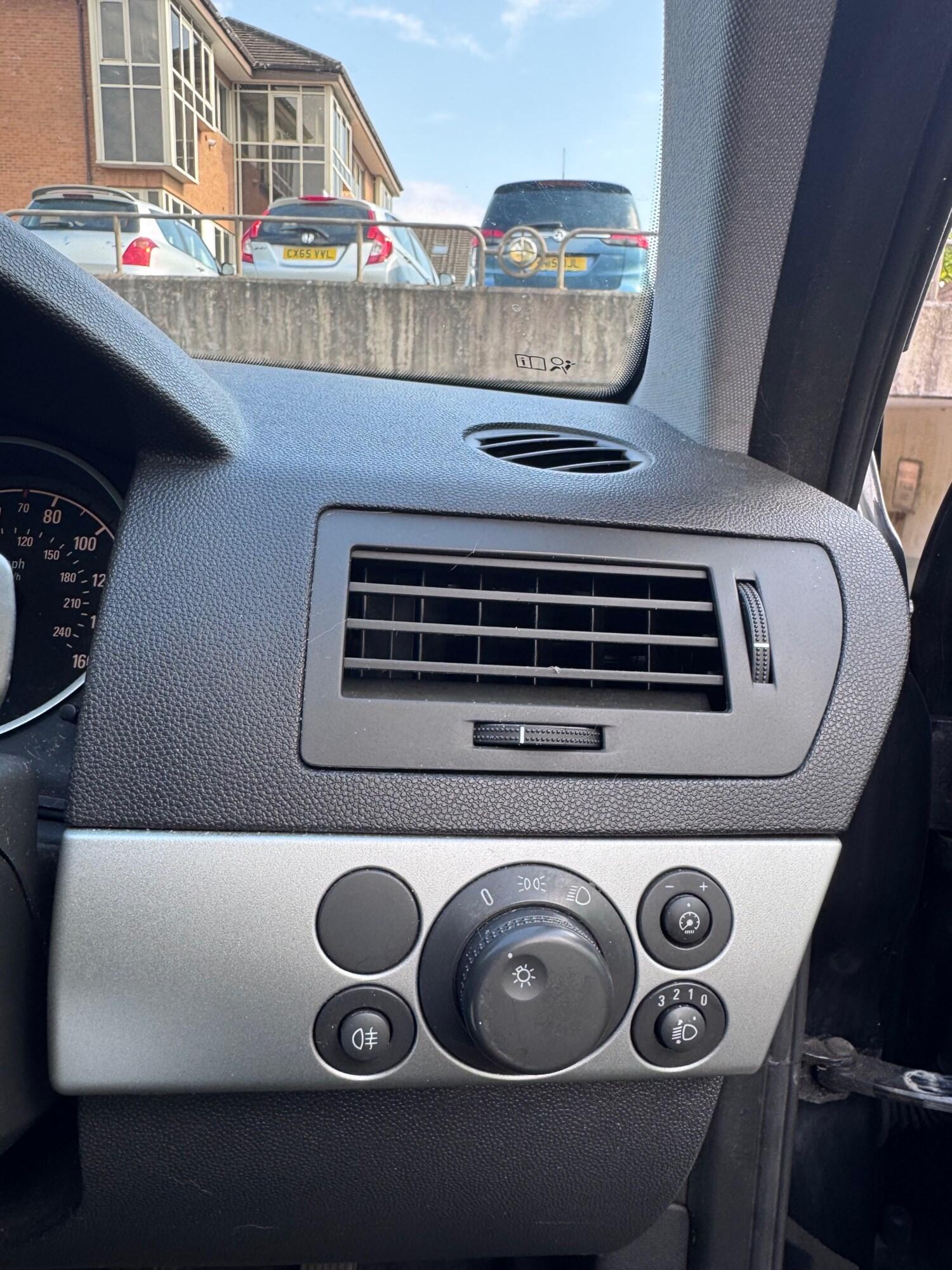 Used Vauxhall Astra 2009 for sale - 77087818: Photo 43