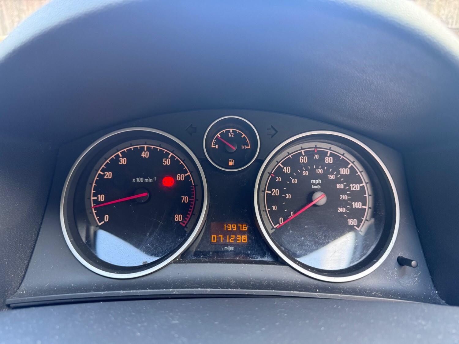 Used Vauxhall Astra 2009 for sale - 77087818: Photo 58