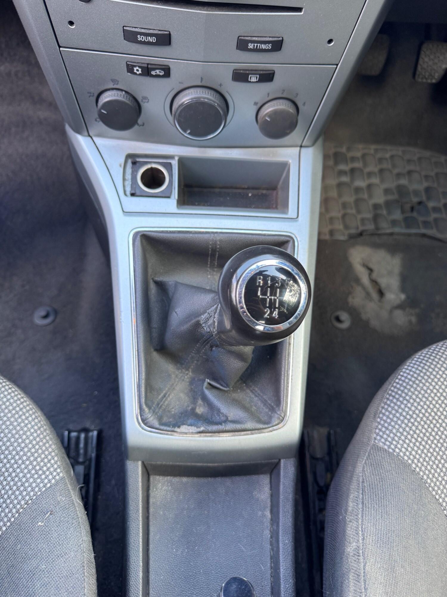 Used Vauxhall Astra 2009 for sale - 77087818: Photo 68