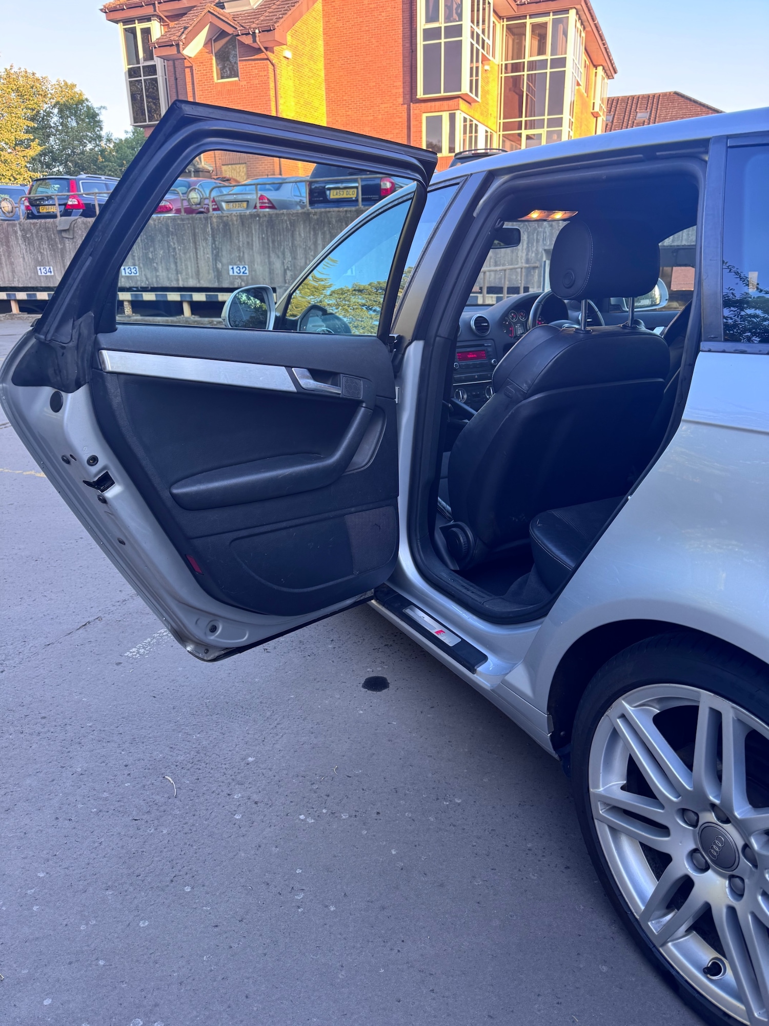 Vehicle 29