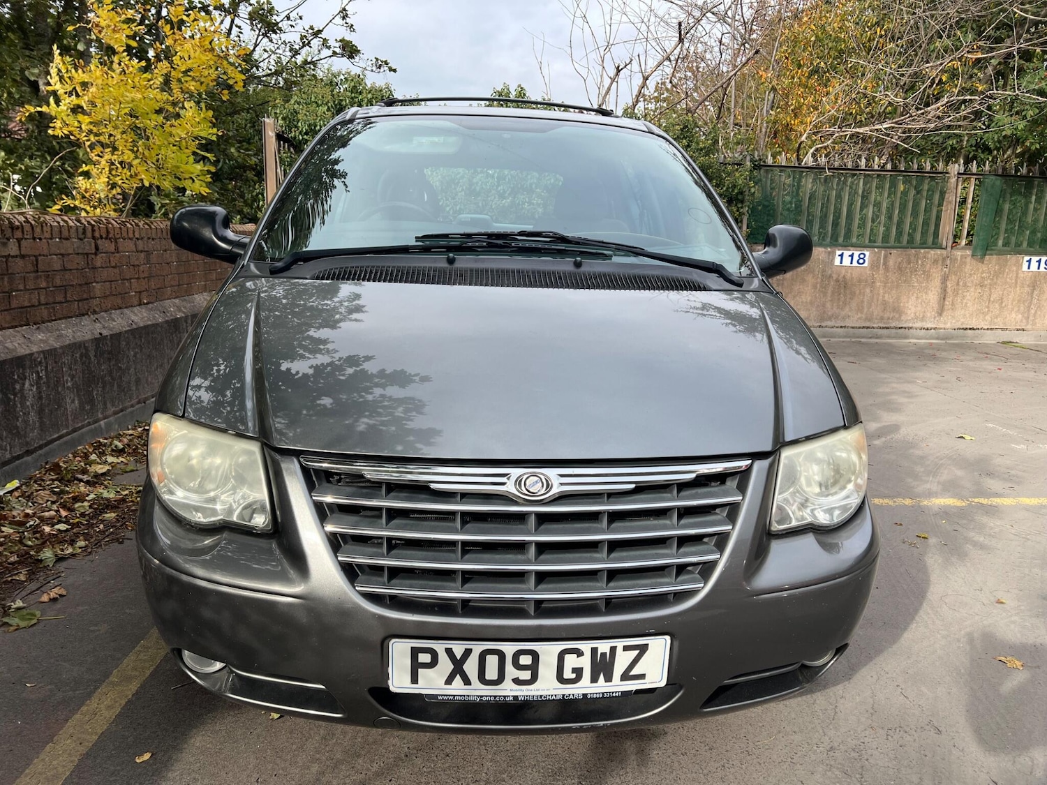 Used Chrysler Voyager 2009 for sale - 77087804: Photo 2
