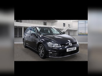 Used Volkswagen Golf 2016 for sale - 77087803: Photo