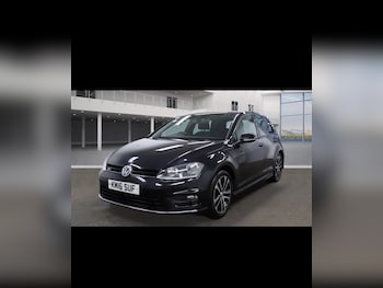 Used Volkswagen Golf 2016 for sale - 77087803: Photo