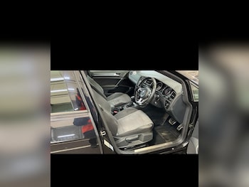 Used Volkswagen Golf 2016 for sale - 77087803: Photo