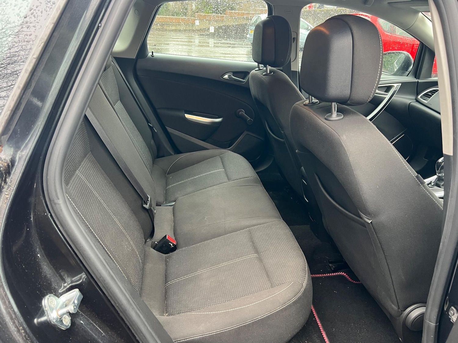 Used Vauxhall Astra 2012 for sale - 77087812: Photo 12