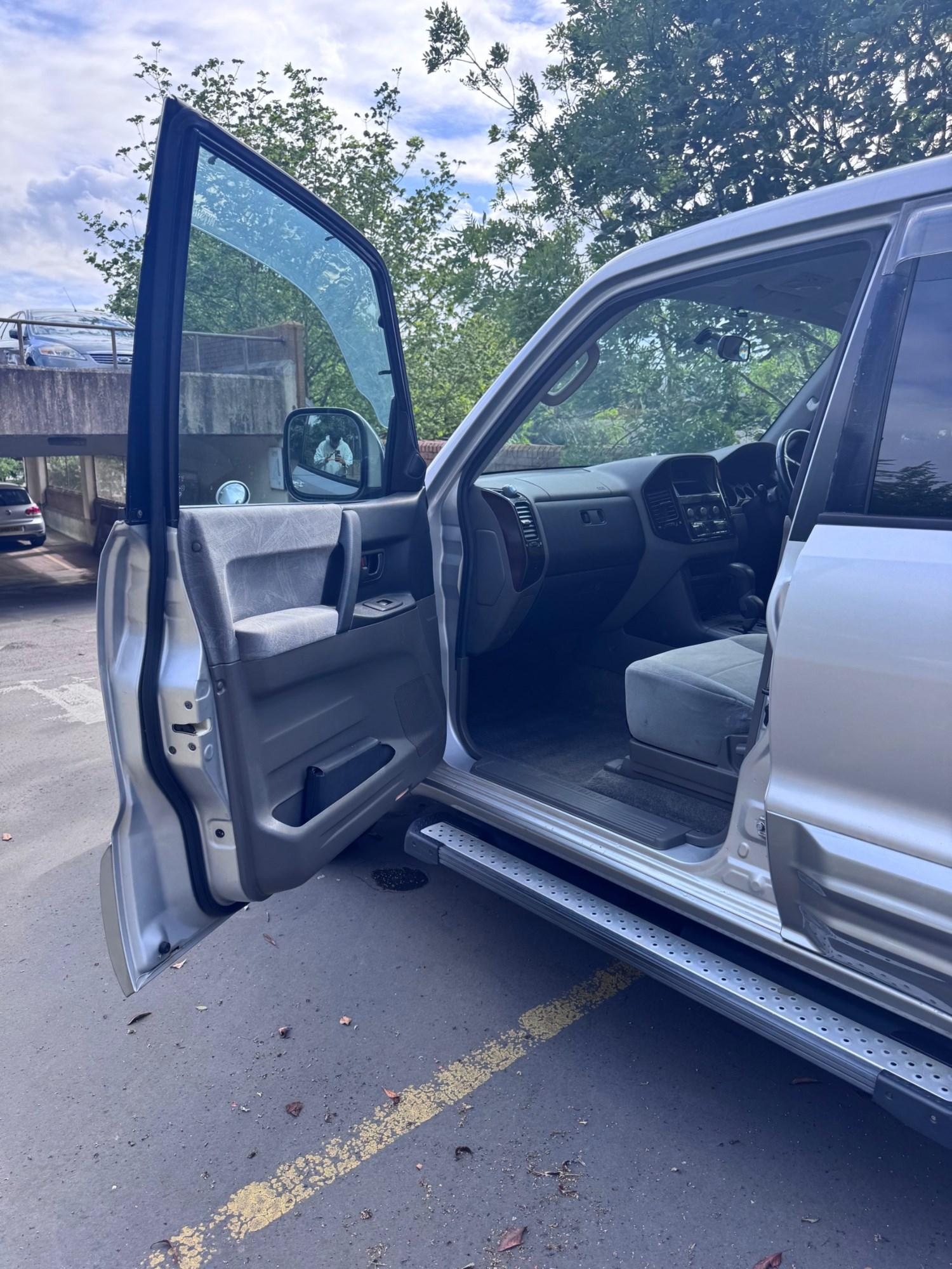 Used Mitsubishi Shogun 2015 for sale - 77087817: Photo 32