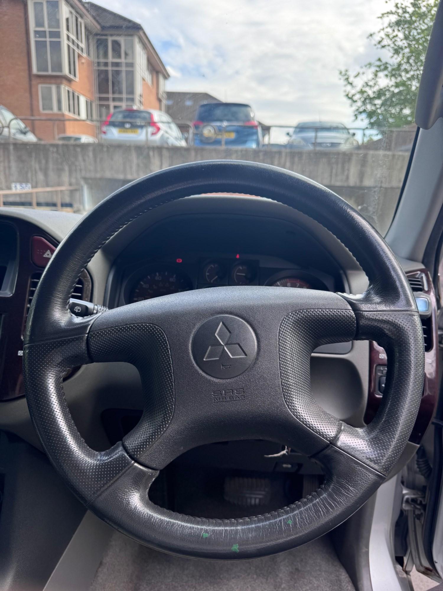 Used Mitsubishi Shogun 2015 for sale - 77087817: Photo 40