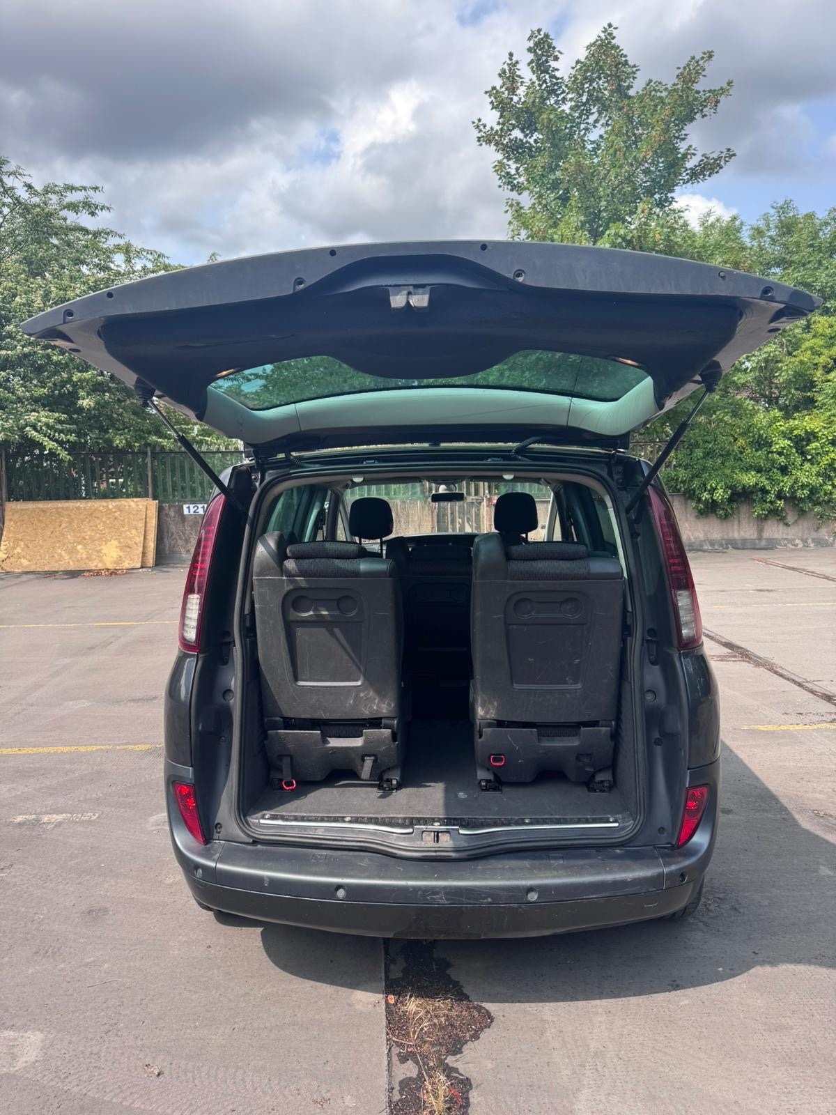 Vehicle 21