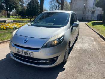 Used Renault Grand Scenic 2012 for sale - 74250210: Photo