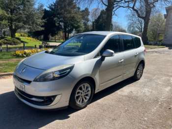 Used Renault Grand Scenic 2012 for sale - 74250210: Photo