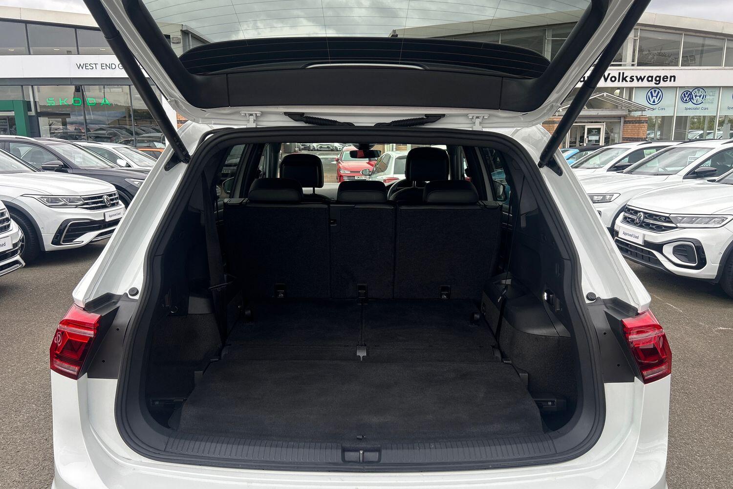 Used Volkswagen Tiguan Allspace 2024 for sale - 76121628: Photo 11