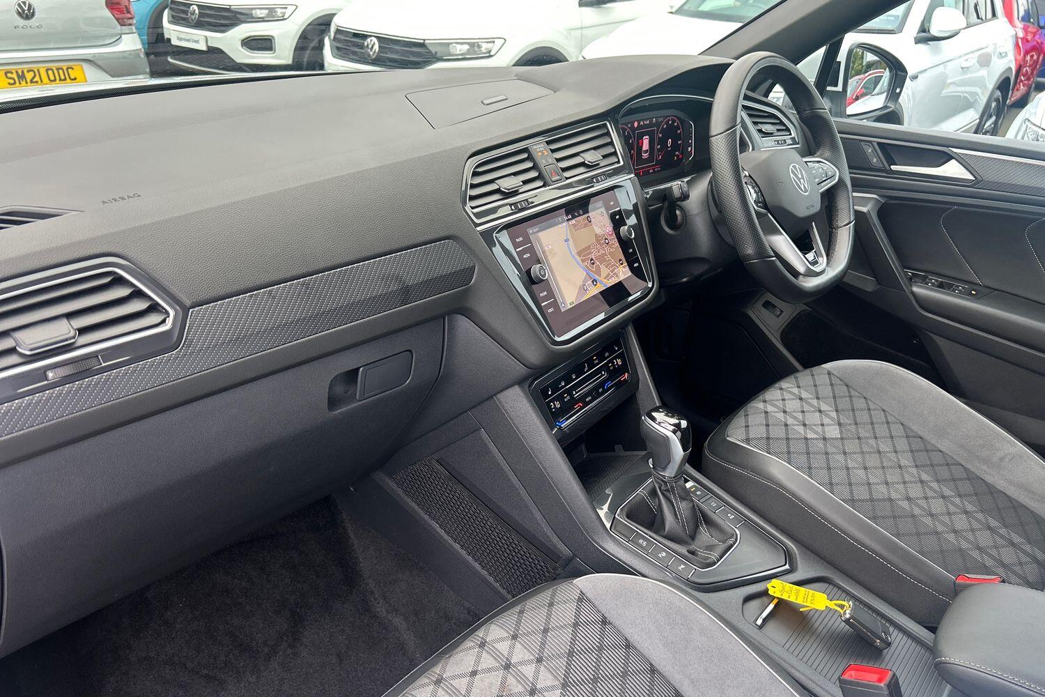 Used Volkswagen Tiguan Allspace 2024 for sale - 76121628: Photo 2