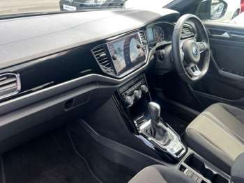 Used Volkswagen T-Roc 2022 for sale - 74934405: Photo