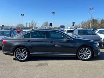Used Volkswagen Passat 2022 for sale - 74895047: Photo
