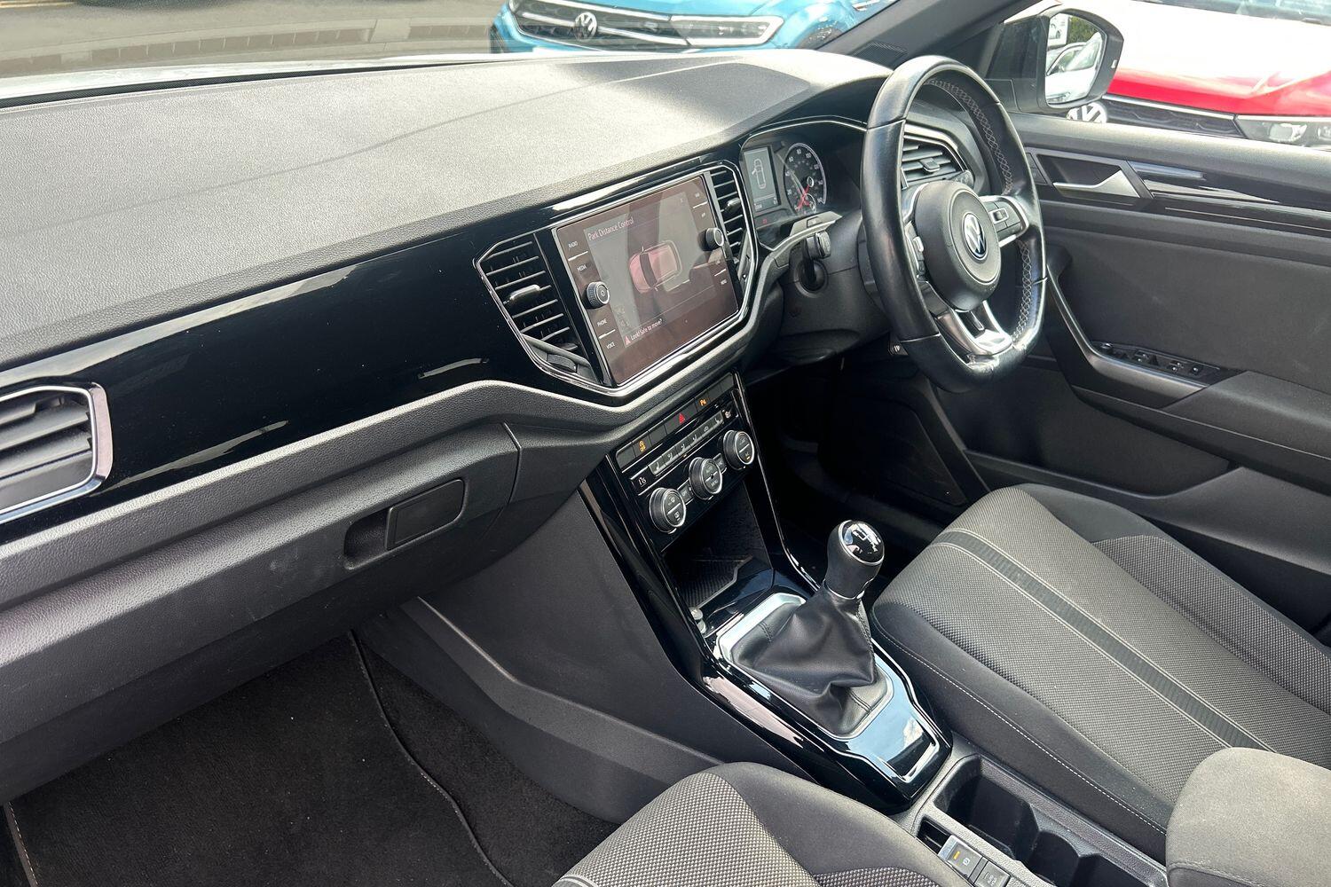 Used Volkswagen T-Roc 2021 for sale - 76071472: Photo 2