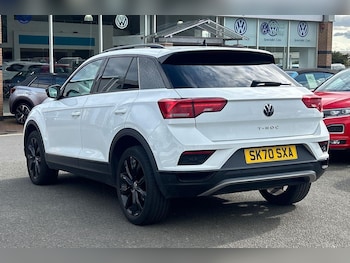 Used Volkswagen T-Roc 2021 for sale - 76071472: Photo 3