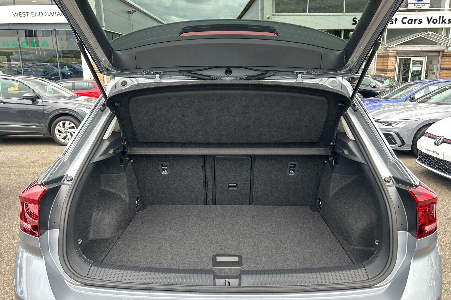 Used Volkswagen T-Roc 2025 for sale - 76188722: Photo 11