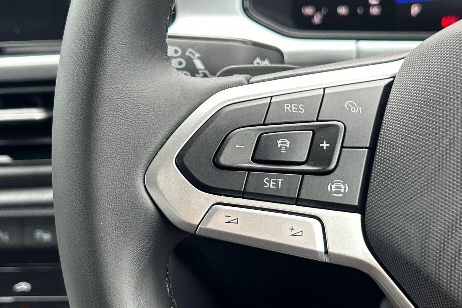 Used Volkswagen T-Roc 2025 for sale - 76188722: Photo 14