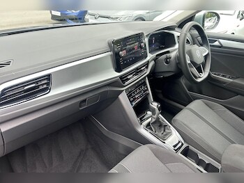 Used Volkswagen T-Roc 2025 for sale - 76188722: Photo