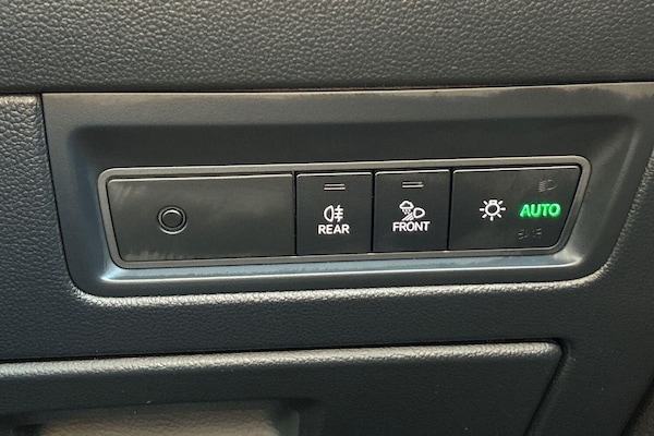 Used Volkswagen Touareg 2025 for sale - 75623286: Photo 23