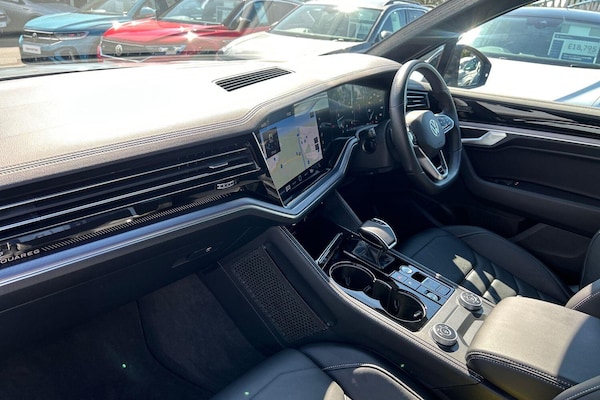 Used Volkswagen Touareg 2025 for sale - 75623286: Photo 2