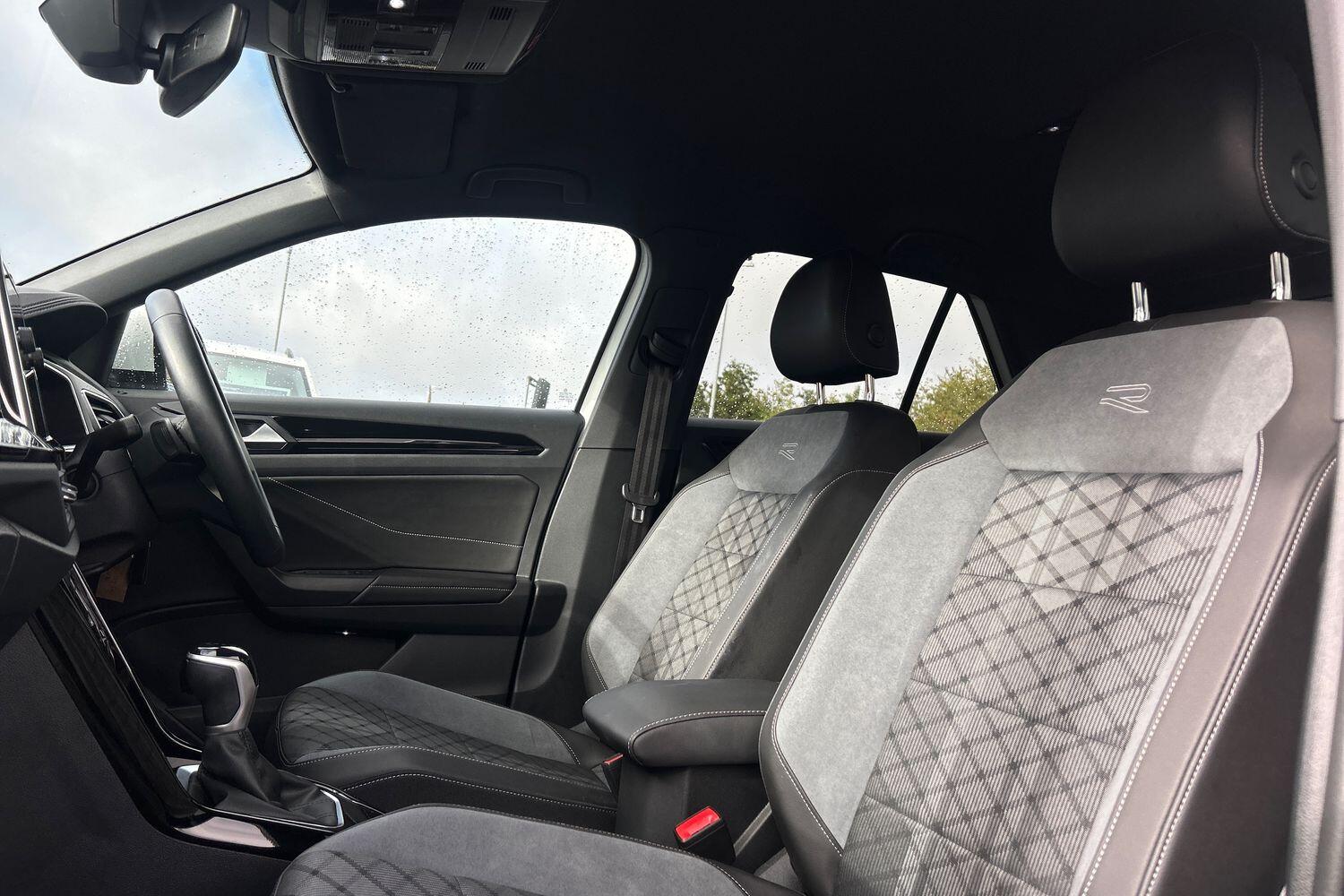 Used Volkswagen T-Roc 2024 for sale - 75965408: Photo 16