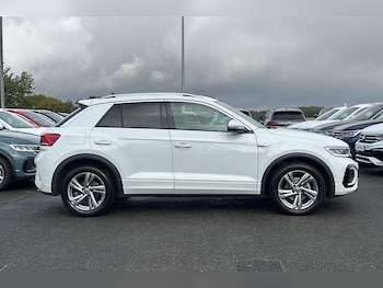Used Volkswagen T-Roc 2024 for sale - 75965408: Photo 4