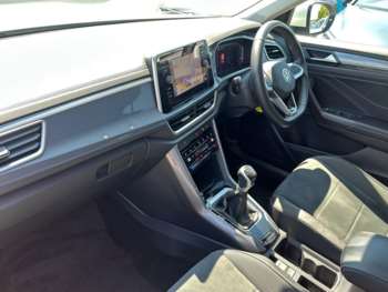 Used Volkswagen T-Roc 2022 for sale - 74849642: Photo