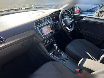 Used Volkswagen Tiguan Allspace 2022 for sale - 76013575: Photo 2