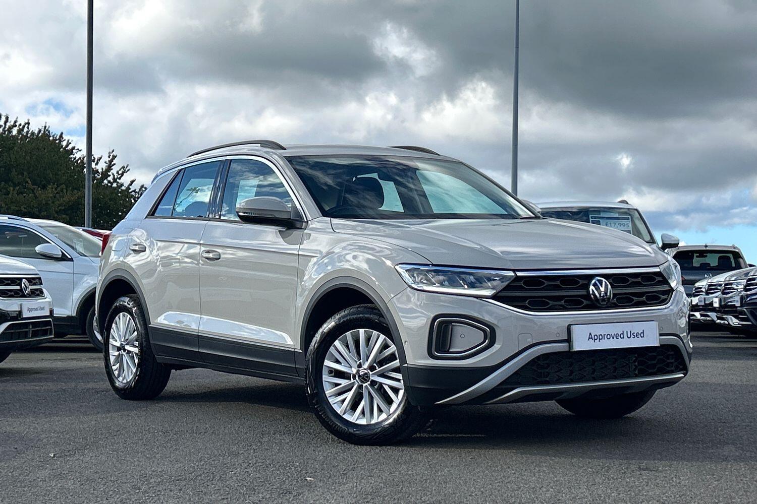 Used Volkswagen T-Roc 2024 for sale - 75906169: Photo 1