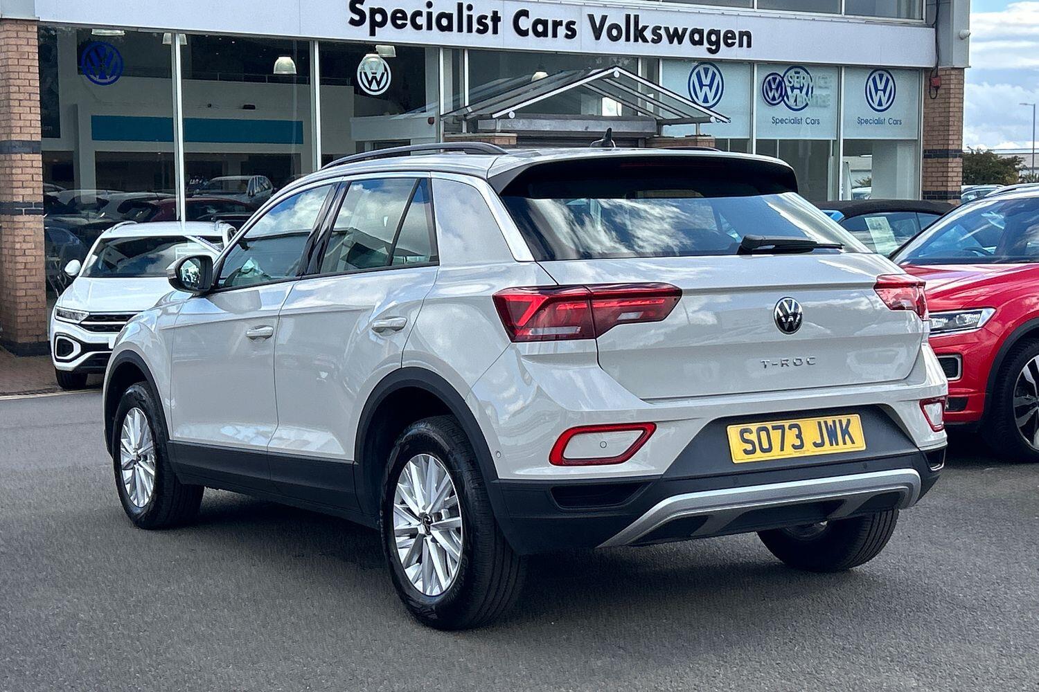 Used Volkswagen T-Roc 2024 for sale - 75906169: Photo 3