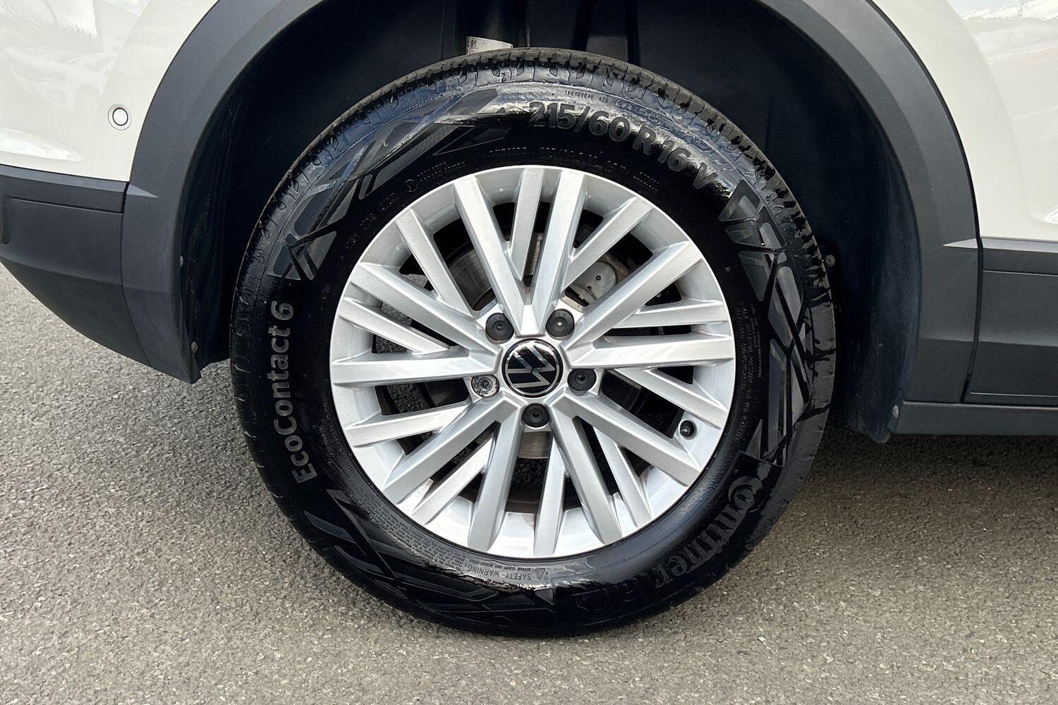 Used Volkswagen T-Roc 2024 for sale - 75906169: Photo 5