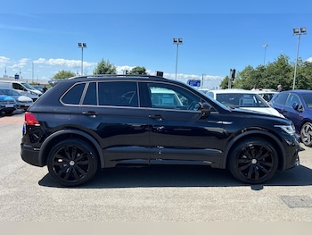 Used Volkswagen Tiguan 2024 for sale - 75280468: Photo