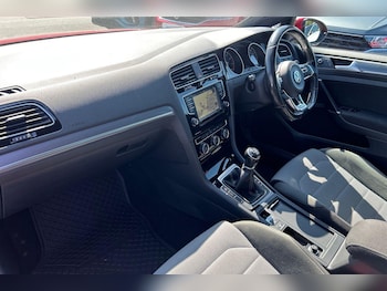 Used Volkswagen Golf 2016 for sale - 75622830: Photo