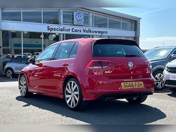 Used Volkswagen Golf 2016 for sale - 75622830: Photo