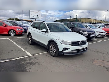 (22) - 1.5 TSI Life 5dr