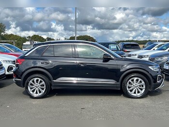 Used Volkswagen T-Roc 2024 for sale - 75729213: Photo