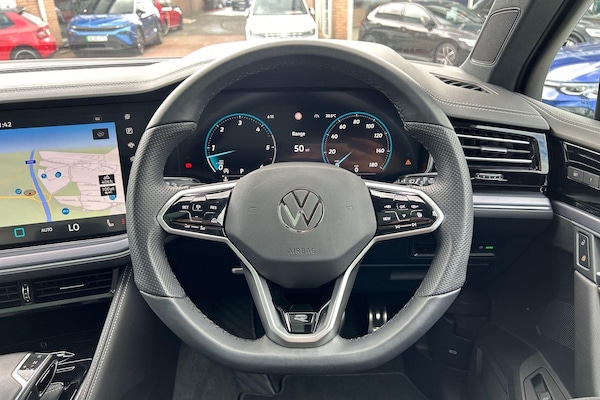 Used Volkswagen Touareg 2024 for sale - 75280606: Photo 13