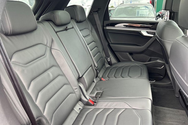 Used Volkswagen Touareg 2024 for sale - 75280606: Photo 9