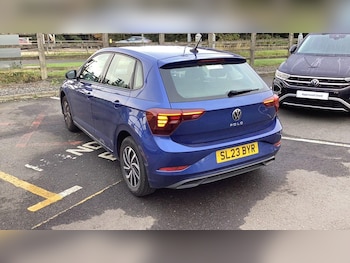 Used Volkswagen Polo 2023 for sale - 76151695: Photo 2
