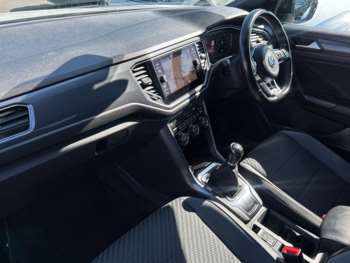 Used Volkswagen T-Roc 2020 for sale - 74849857: Photo